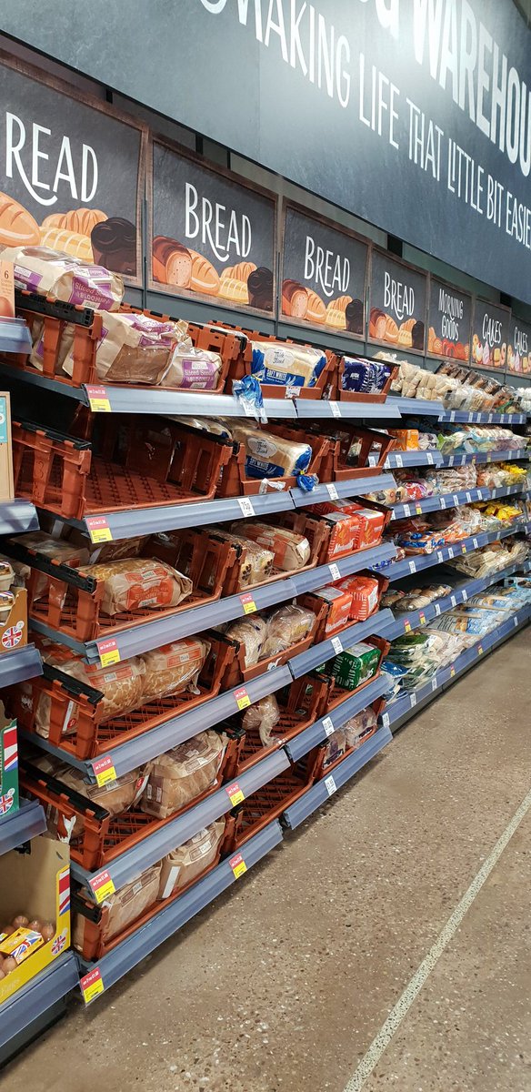 nobreadber's tweet photo. DAY 1: 
Resisting the temptation!! 
This challenge is on!!!
#nobreadber
#nobread
#flatbelly
#novemberchallenge
#challenge
#losethebloat
#willpower https://t.co/uInkFPtvjk