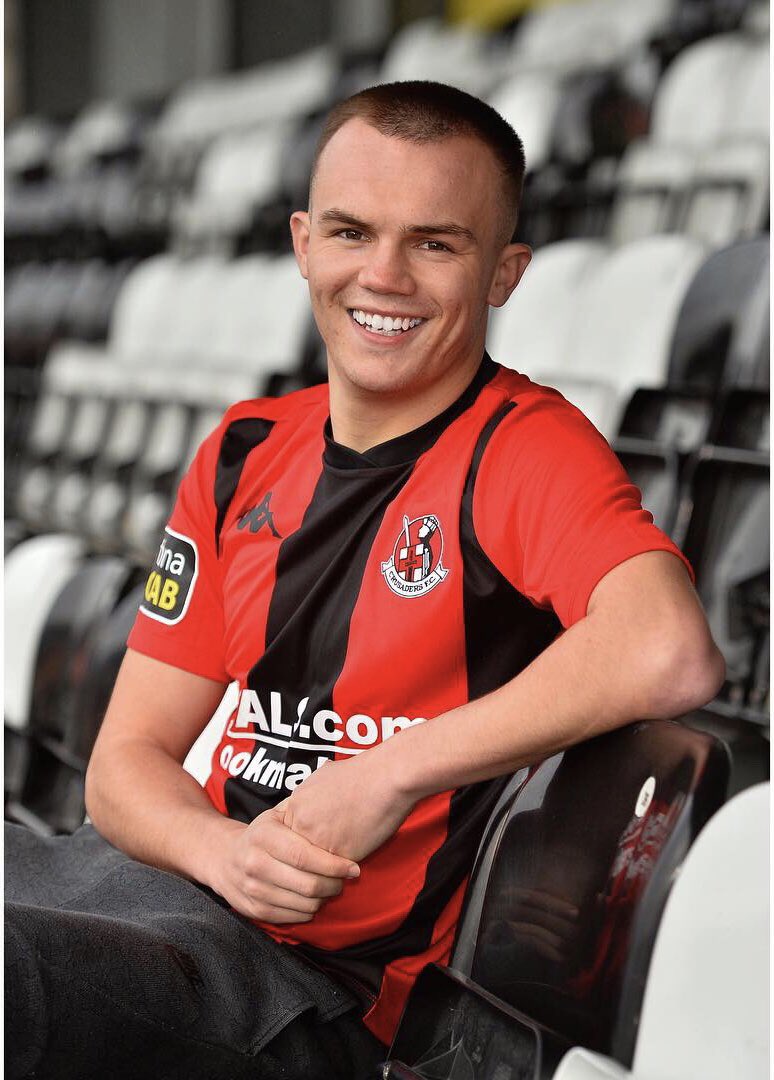 Roryh96's tweet image. Delighted to finally get the deal done and sign a 2 and a 1/2 year deal with @CrusadersFC ⚽️ can’t wait until January to start pushing for more titles. Let’s get this show on the road 🔴⚫️