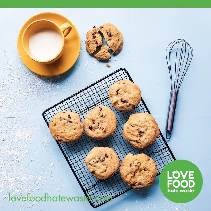 Has <a href="/BritishBakeOff/">British Bake Off</a> inspired you to put your own #baking skills to the test? 🍰 We’ve got some good news for occasional bakers! Many ingredients have a long shelf life and are fine to use even after the best before date, take a look at our top tips. bit.ly/2PiZD5w #GBBO