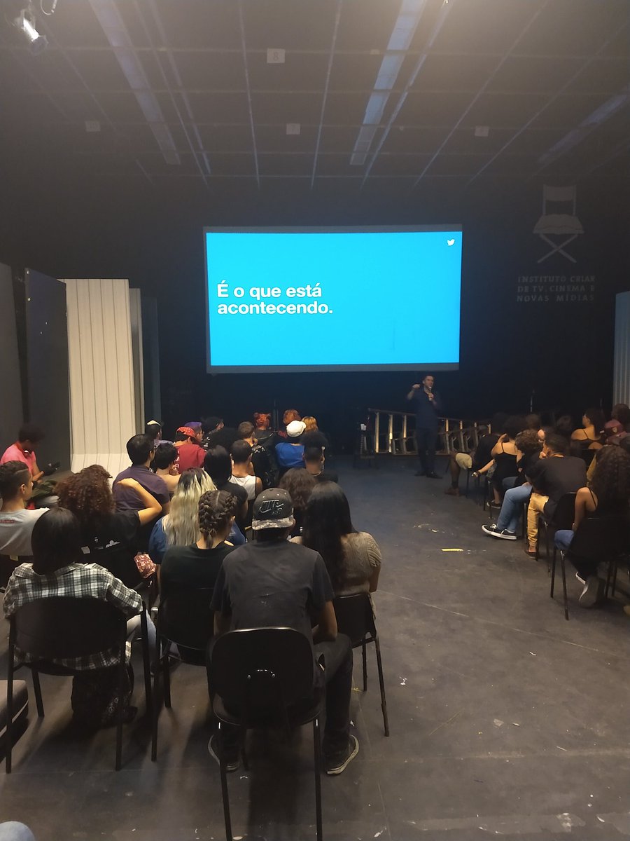 Galera do twitter tá aqui no Criar pra trocar uma ideia com nossos alunos da Turma 15 :D