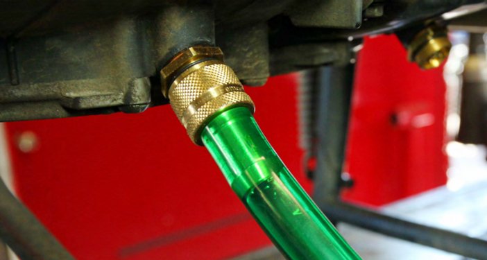 QuickDrainPlug's tweet image. Looking for the perfect gift for the person who has everything? How about fast and clean oil changes with a Femco Drain Plug? It’s truly the gift that keeps on giving! quickdrainplug.com/store.html