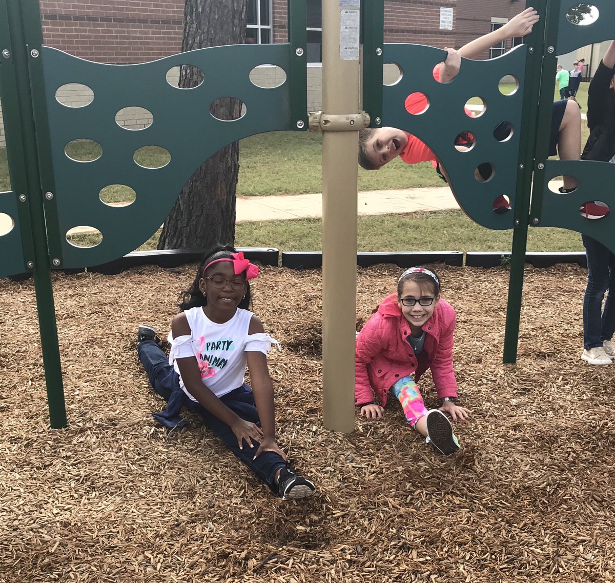 Lovin’ this weather!!! <a href="/HumbleISD_LSE/">Lakeshore Elementary</a> #leopardspotting