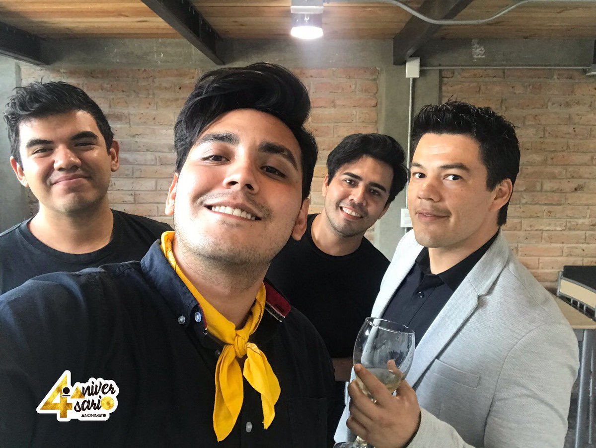 anonimatocrea's tweet photo. Muy felices!!! #anonimato #Aniversario   4 y creciendo! https://t.co/K9YiQBitdT