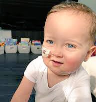 N_DeGirolamo's tweet photo. Una nuova speranza per #AlessandroMaria giunge dall’Inghilterra. Speriamo bene, ma nel frattempo, come chiede la anche famiglia, continuiamo con i test! Non spegniamo quegli occhioni azzurri! https://t.co/qUOm7dNZjZ