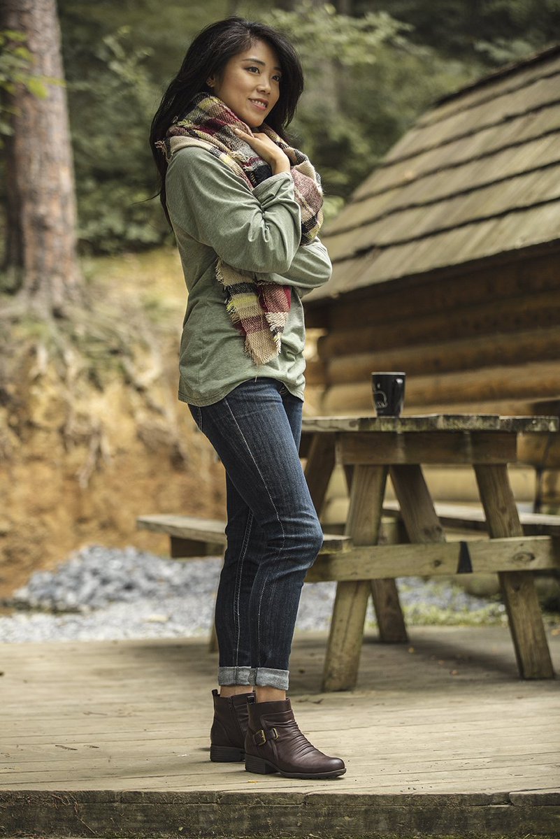 Super_Shoes's tweet photo. Cool days deserve cool booties: https://t.co/P25okxIB3s https://t.co/iT879U0tT9
