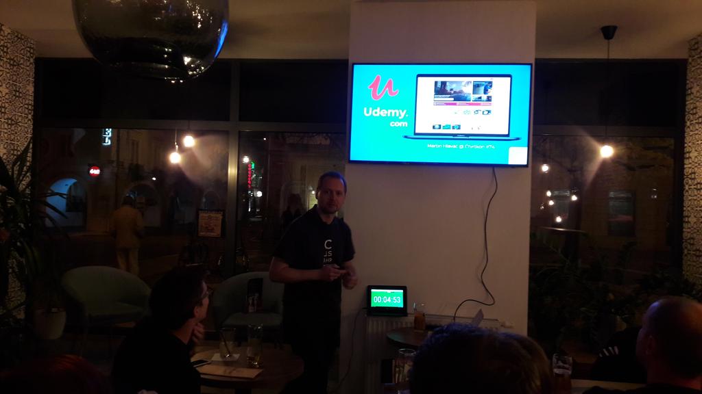 MichalOktabec's tweet photo. Diky za dalsi zajimave informace od @hlavacm @daliborjaros @Martin_Janecek a @czechhater o #udemy #collabim #monitoring a nebezpeci pouzivani externich knihoven
#ctvrtkon #ceskebudejovice #JCIT https://t.co/UqX5vWpYZb
