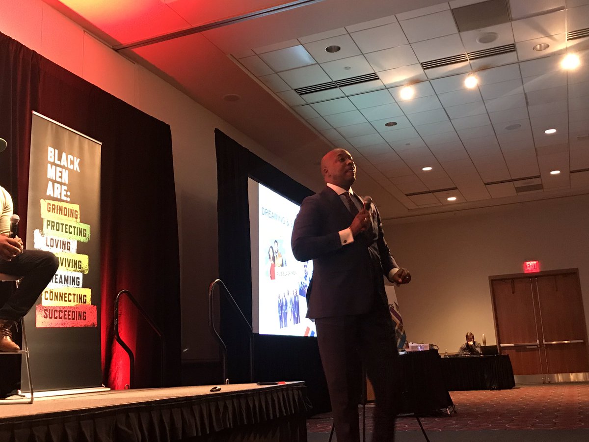 UNCF's tweet image. You need to find a mentor! Find someone to help you along your journey! @DrAlexEllis #GuyTalk #EmpowerMeTour