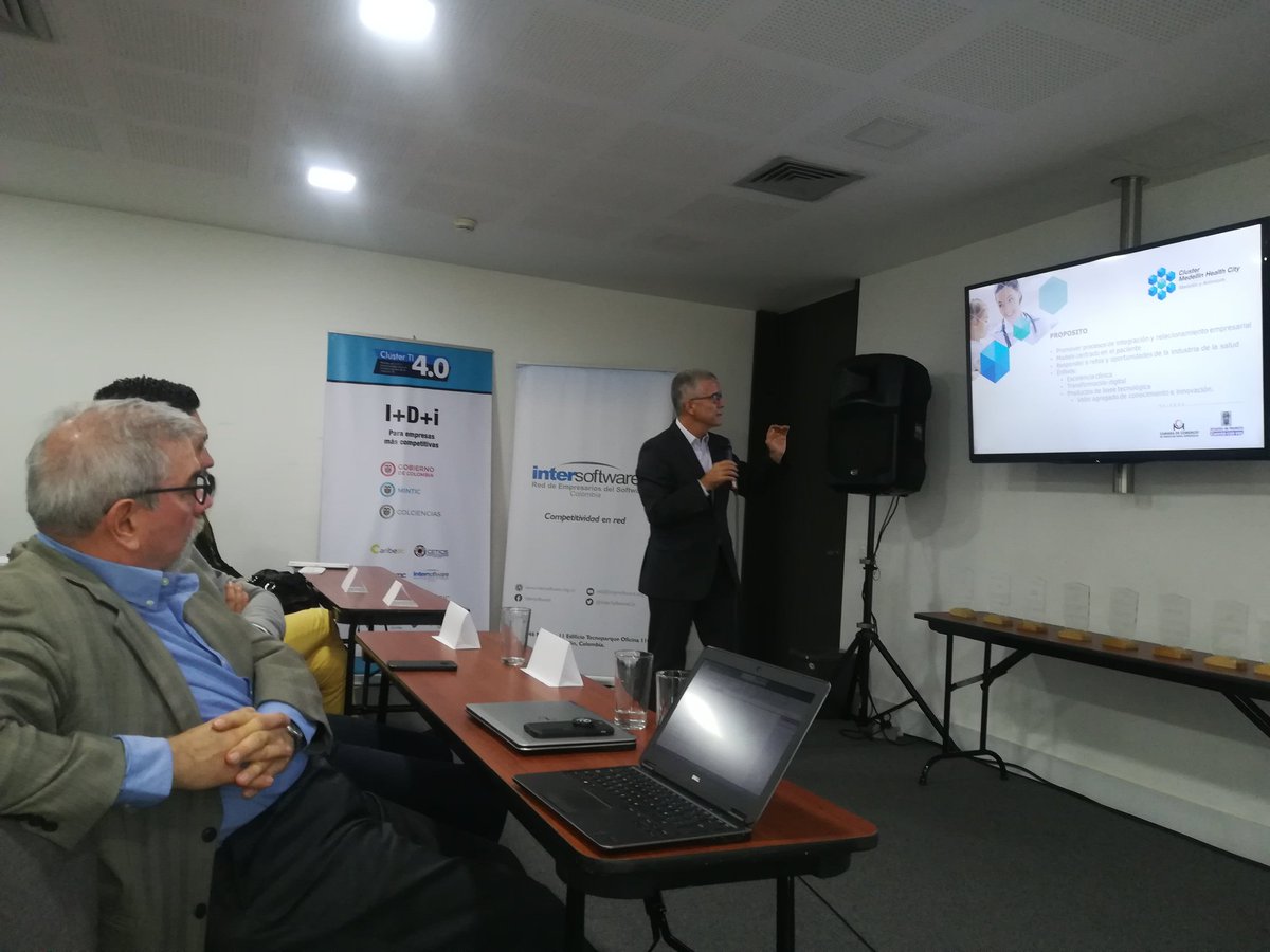 cgota18's tweet photo. Hoy en nuestro cierre del proyecto #Cluster40 presentamos uno de nuestros principales resultados: La articulación entre #ClusterNegociosDigitales #ClusterMedellinHealthCity e @InterSoftwareCo para crear proyectos colaborativos de #eHealth tomando como metodología #ModeloEolo https://t.co/skUs19BUMd