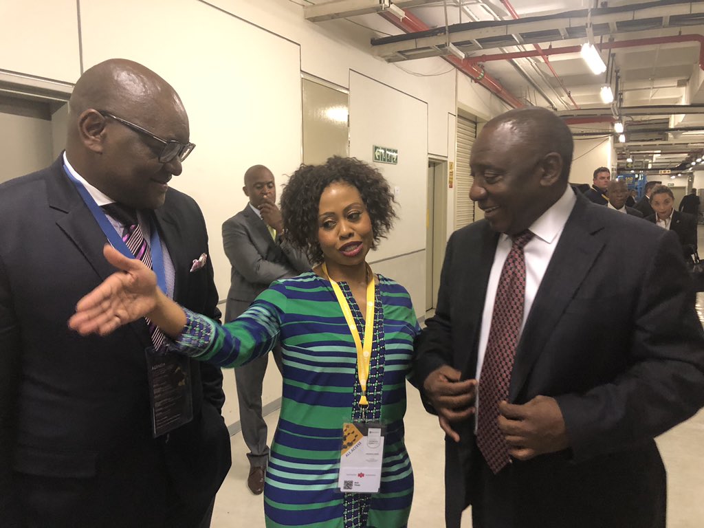 RediTlhabi's tweet photo. Just giving directions 😋 #DSL2018 https://t.co/v6DfODBzTW