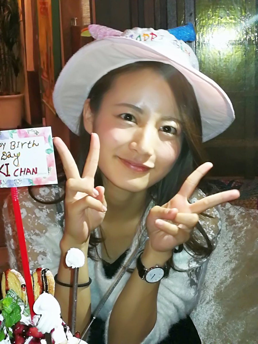 shiroku_ma's tweet photo. 1年ぶりに会えた安永有紀ちゃん。お誕生日と内定をお祝いできてよかった‼️ 22歳になってますます美しさに磨きがかかっておりました。素敵な1年を‼️
#安永有紀
#fanplace https://t.co/CsMnFToPkL