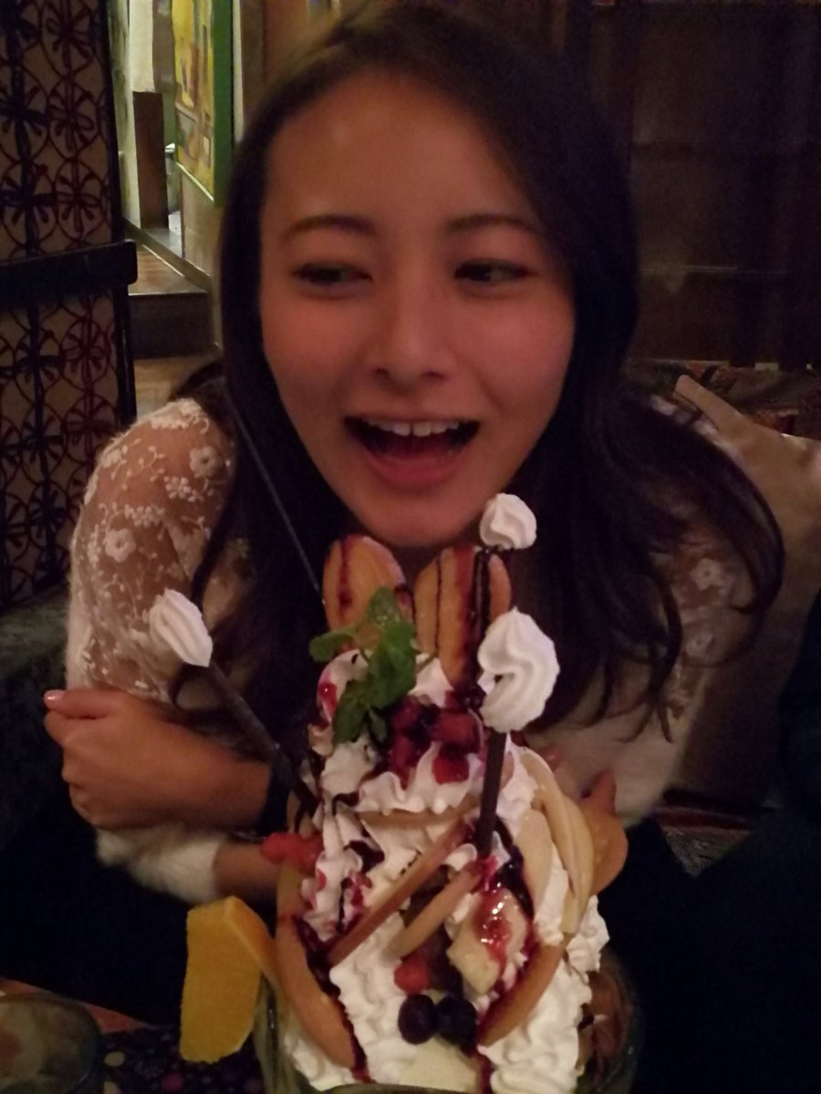 shiroku_ma's tweet photo. 1年ぶりに会えた安永有紀ちゃん。お誕生日と内定をお祝いできてよかった‼️ 22歳になってますます美しさに磨きがかかっておりました。素敵な1年を‼️
#安永有紀
#fanplace https://t.co/CsMnFToPkL