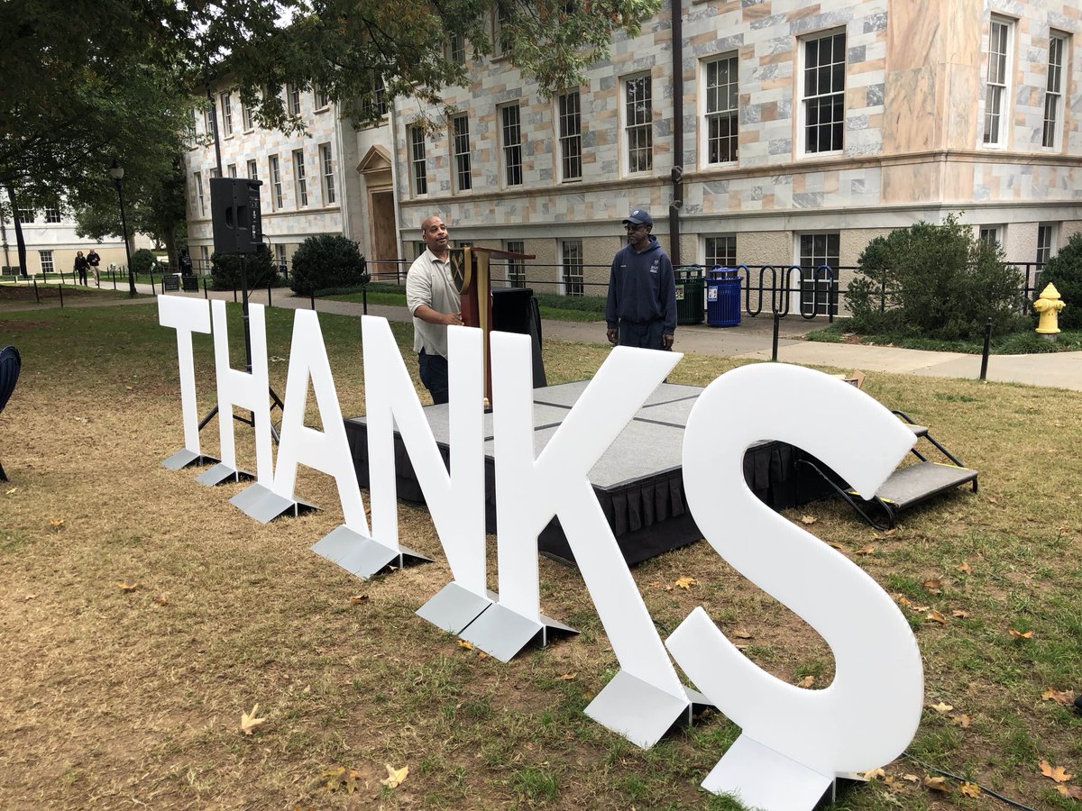 EmoryQuad's tweet photo. Thanks and #gratitude as always to the talented crews at @EmoryCampServ Campus Services for the amazing @EmoryQuad setup. No rain till after 1:00 so come out and enjoy the conversation, chili, and hot chocolate. #emoryuniversity #conversationsonthequad https://t.co/wISSRJlUDK
