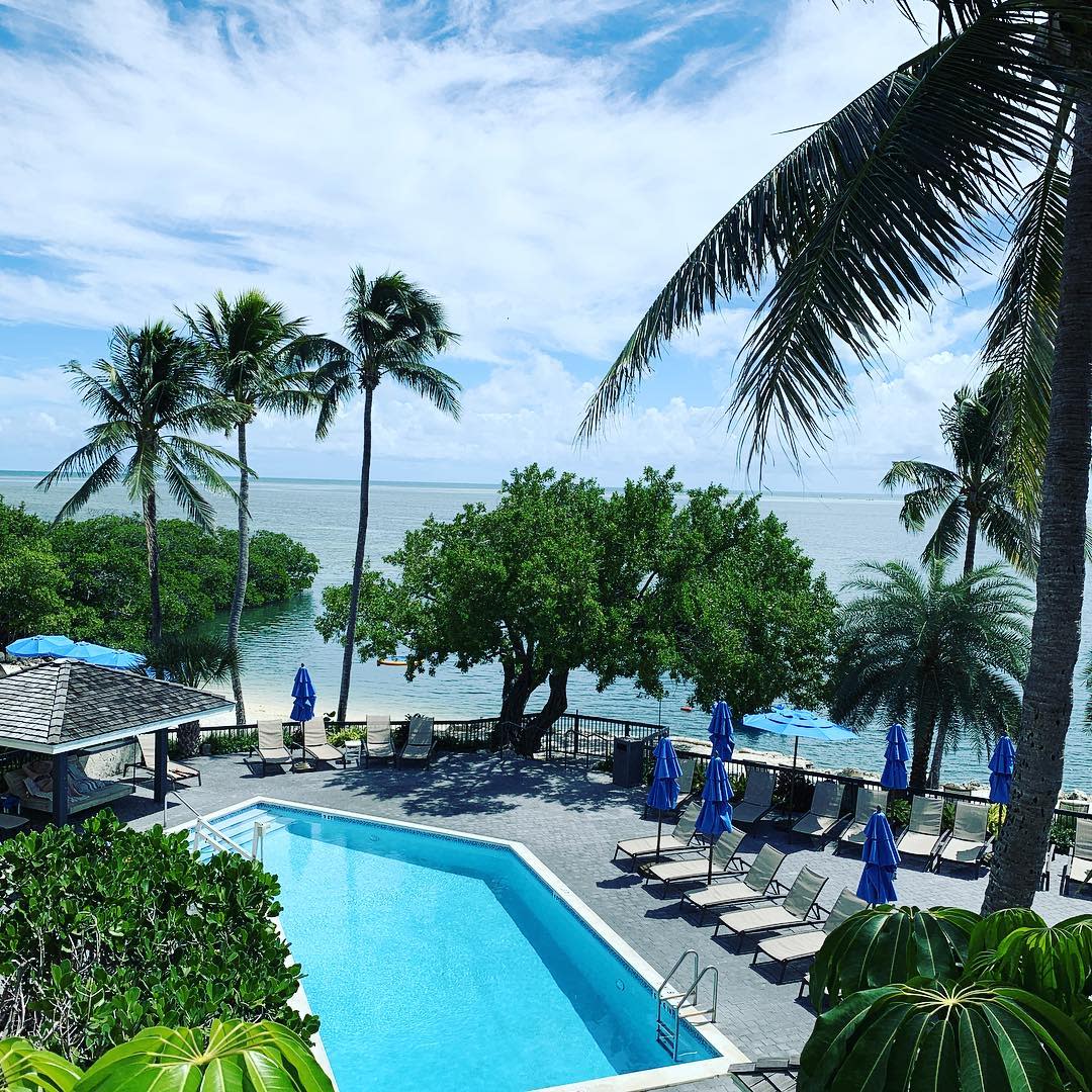 Take it from us—blue looks good on you. #pcovemoments 
📷: manuellesaux