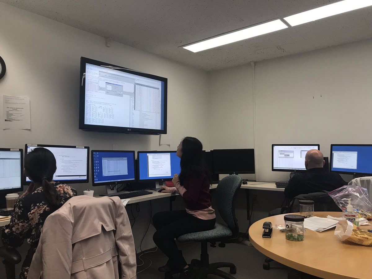 ReenaMehra0203's tweet image. Lu Wang, statistician, teaching our Sleep Medicine fellows how to use statistical software in a workshop format! #researchisfun