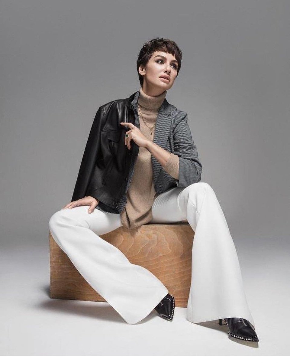 Of Of ölücem bugün Ya Harika değilmi? Bu Fotoya düştüm and Öldüm😂😂 Harikasınnn <a href="/BrcAkalay/">BirceAkalay</a> 🔥❤❤🔥🔥🔥🔥 

#BirceAkalay