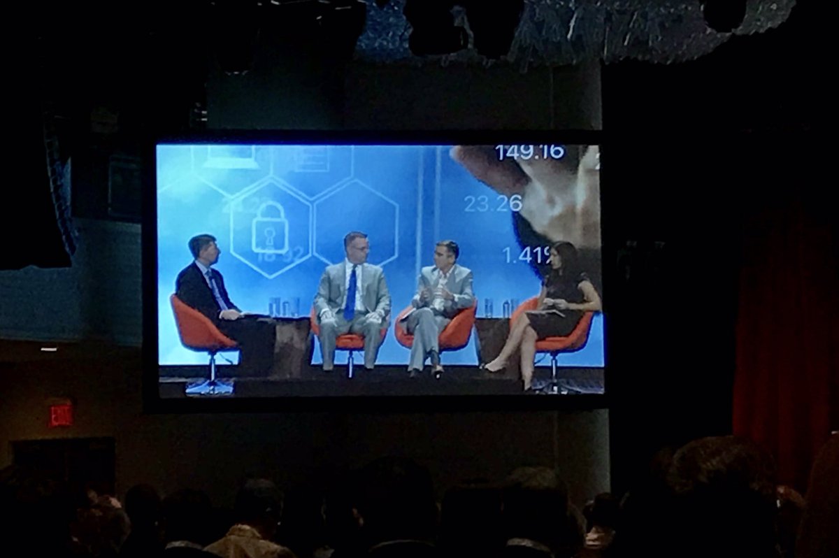 A_Argilli's tweet image. How technology is changing or improving the #AWM business and industry ? Interesting panel on stage now in #NYC @PwC AWM conference #pwcawm18