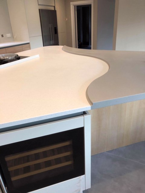 TheWharfBlog's tweet image. Looking to make your kitchen worktop a feature, how about using a selection of different colours. that's exactly what we did for this customer. Creating an elegant seamless finish on a multiple leveled island with breakfast bar area. #insistonseamless
