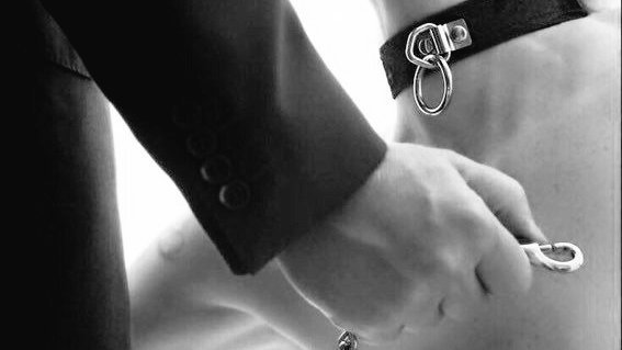 CrazyRichWeIsh's tweet image. ㅤ
　　 ♰. ( Cᴜʀᴛᴀɪɴꜱ ᴜᴩ. .) ： 

Lᴇᴛ ᴍᴇ ᴋɴᴏᴡ ᴡʜᴇɴ yᴏᴜ ᴡᴀɴᴛ ᴛᴏ 
　　ɢɪᴠᴇ ᴜᴩ ᴀʟʟ ᴛʜᴇ ᴄᴏɴᴛʀᴏʟ.

　　　　( ᴀ ᴩᴀᴛɪᴇɴᴛ ᴡᴏʟꜰ )

ㅤㅤㅤ▸ ᴩᴇʀɪɴɢᴀᴛᴀɴ: ᴀᴋᴜɴ ᴅᴇᴡᴀꜱᴀ ᴜɴᴛᴜᴋ 21 ᴋᴇ ᴀᴛᴀꜱ.