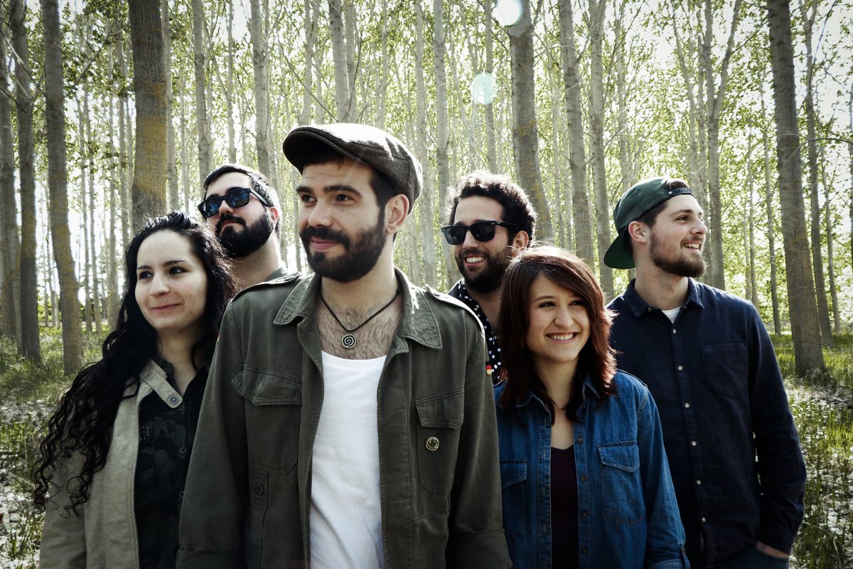 ALSA_RoadMusic's tweet photo. Mañana viernes, ¿estás en #Madrid? Concierto de @SenorNadye en sala Héroe Café de Madrid a las 22.30 horas. Presentando su disco #Cuandotodoexplote. Entrada gratuita.
#ALSARadio #FelizJueves https://t.co/ujahG1Jz8D