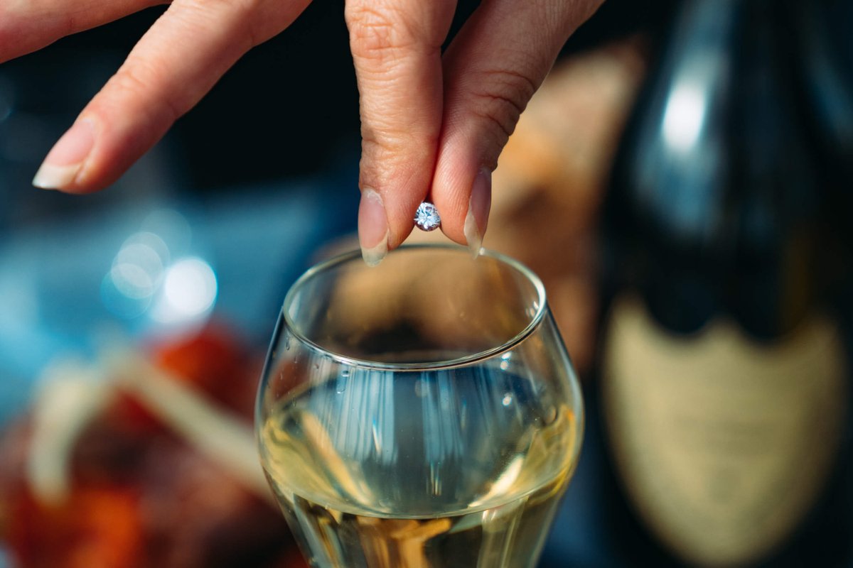 SearcysGherkin's tweet photo. We're giving away Diamonds!   The ultimate London Brunch, where one lucky guest from each of the four Sunday brunches will walk away with a genuine diamond worth £1,000.   Book now: https://t.co/KyuhibkDTp #Searcys #TheGherkin #Diamonds #Brunch #London https://t.co/cFLEh1JrML