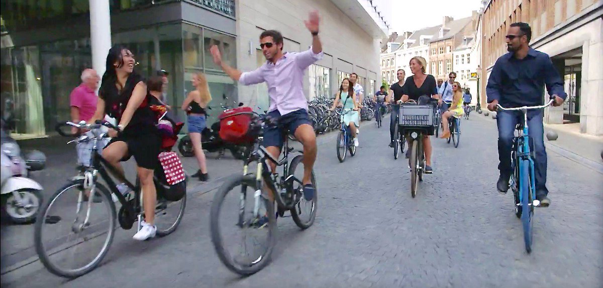 JPToonen's tweet photo. Looks like a life style commercial this impression in the city of Maastricht. But it's real. Only happy people at MSM #ExperienceMSM See the video: https://t.co/LqqSuzUKeu #MBA #Master #Management #TheNetherlands #ExecutiveEducation #experience #Europe #Business_Schoolc https://t.co/Y6MY57DFJy