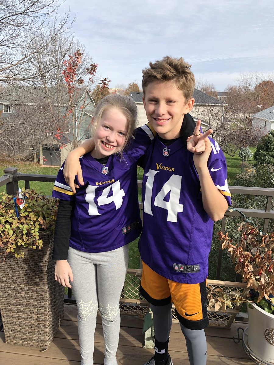 kkandersen's tweet image. My kids are so excited to go to their first @Vikings game and see their favorite player @stefondiggs this Sunday. #Skol