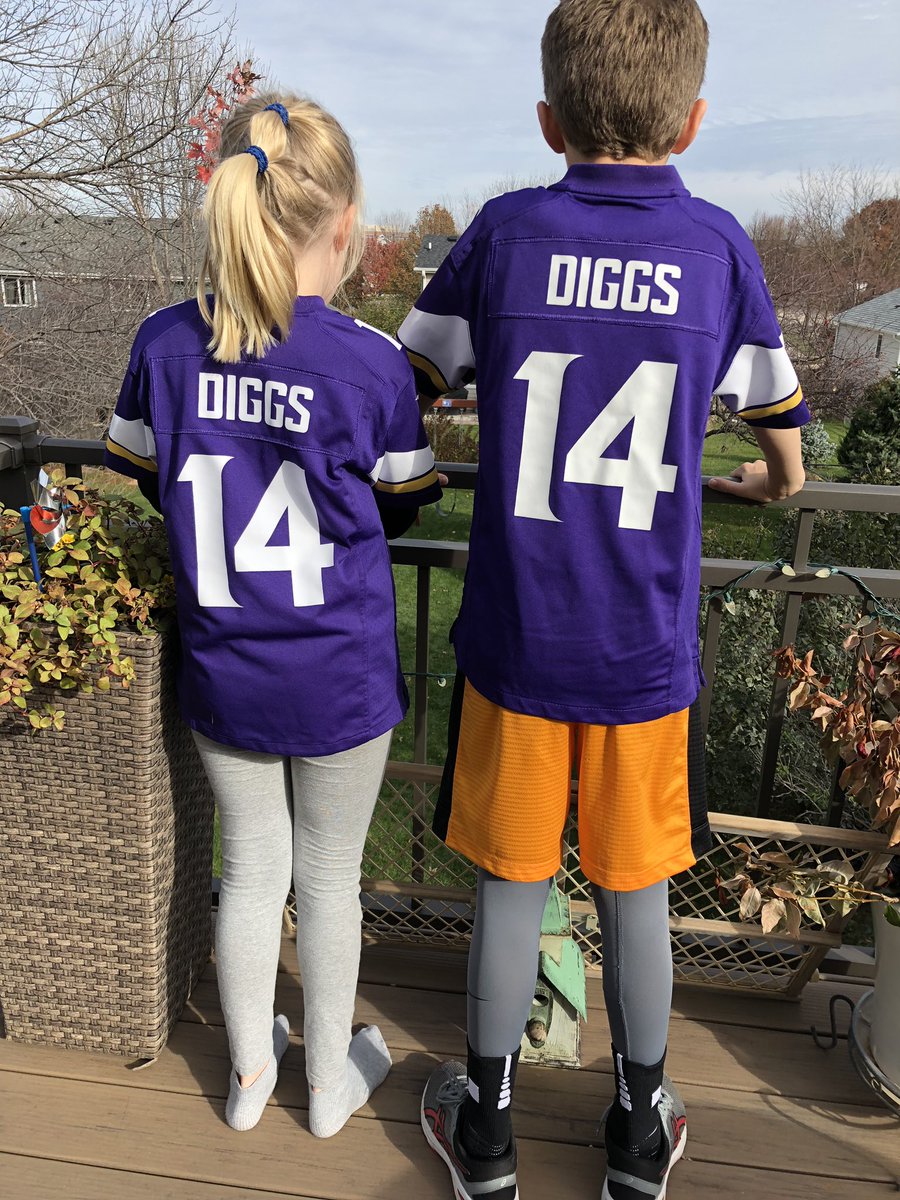 kkandersen's tweet image. My kids are so excited to go to their first @Vikings game and see their favorite player @stefondiggs this Sunday. #Skol