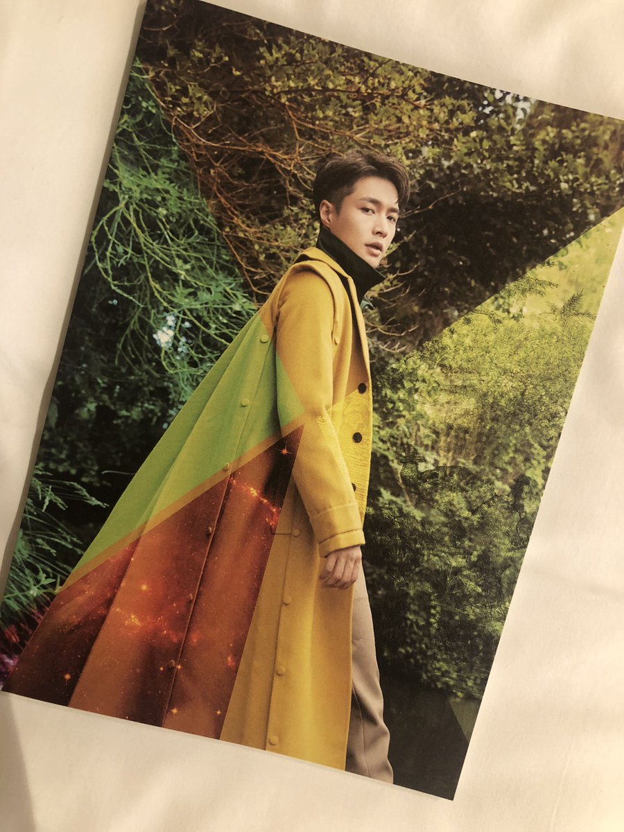 VedoTheSinger's tweet image. Vedo x Lay Zhang (@LAY_zhang_) ✍🏽🔥🏆 Super humble person &amp;amp; Super talented! 🙏🏽 I really enjoyed working on your latest album “NAMANANA” #ThingForYou! 

#레이 #张艺兴 #張藝興 #Yixing #Lay #엑소 #EXO #NAMANANA #GiveMeAChance #DontLetMeGo #夢不落雨林 #愛到這 #麻婆豆腐 #快門回溯