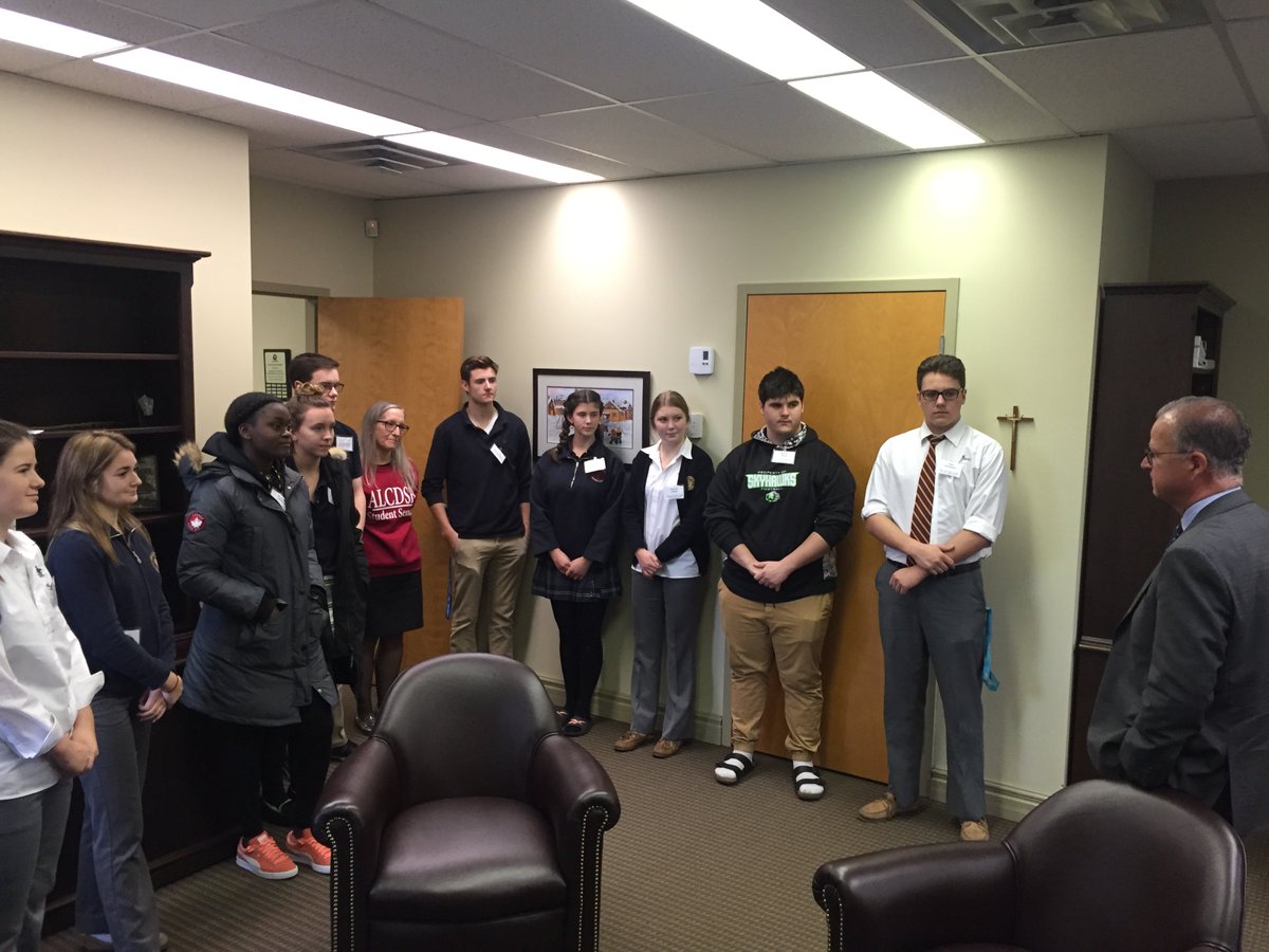alcdsb's tweet photo. It's our favourite day here at the Board office! Student Senate is visiting! ALCDSB student senate is made up of representatives from our 5 secondary schools - @SPCSSFalcons @HolyCrossCSS @RegiNotreDame @nccschool @StTSecondary https://t.co/bw0hcaXy8v