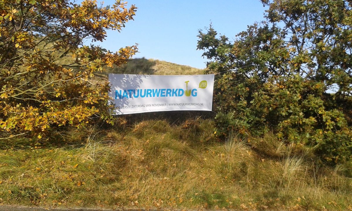 ManoukSchrander's tweet photo. Aanstaande zaterdag 3 november is de landelijke #Natuurwerkdag lekker naar #buiten ! Ook voor onze locatie Kooibosjes op #terschelling kun je je nog aanmelden! Samen een actieve dag in de mooie natuur werken. Kom je ook? Aanmelden kan via https://t.co/3hSjEe6czz https://t.co/Nx3MIXp1ef