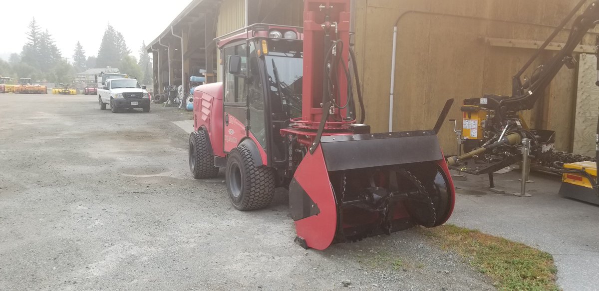 CubexLimited's tweet photo. 2013 @MacLeanEng Ribbon Blower -$15,000 CAD
#PathwayBlower #RibbonBlower #DeepSnow #snowremoval #heavyduty #NiagaraFalls #Guelph #Brampton #Sudbury #ThunderBay #Brantford #Toronto #GTA #Ontario More Info or to Book a DEMO Call 519-770-0216 or 1-877-Go-Cubex (462-8239) https://t.co/QNbhbXt3gD