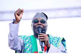 OfficialPDPNig's tweet photo. Fuel Pump Price: Our Presidential candidate, @atiku, has worked out a pricing template that will immediately crash the pump price of fuel in the country, since the @MBuhari -led @OfficialAPCNg administration, in its insensitivity, has failed to do the needful in the last 3 years. https://t.co/RSWn3YqwPx