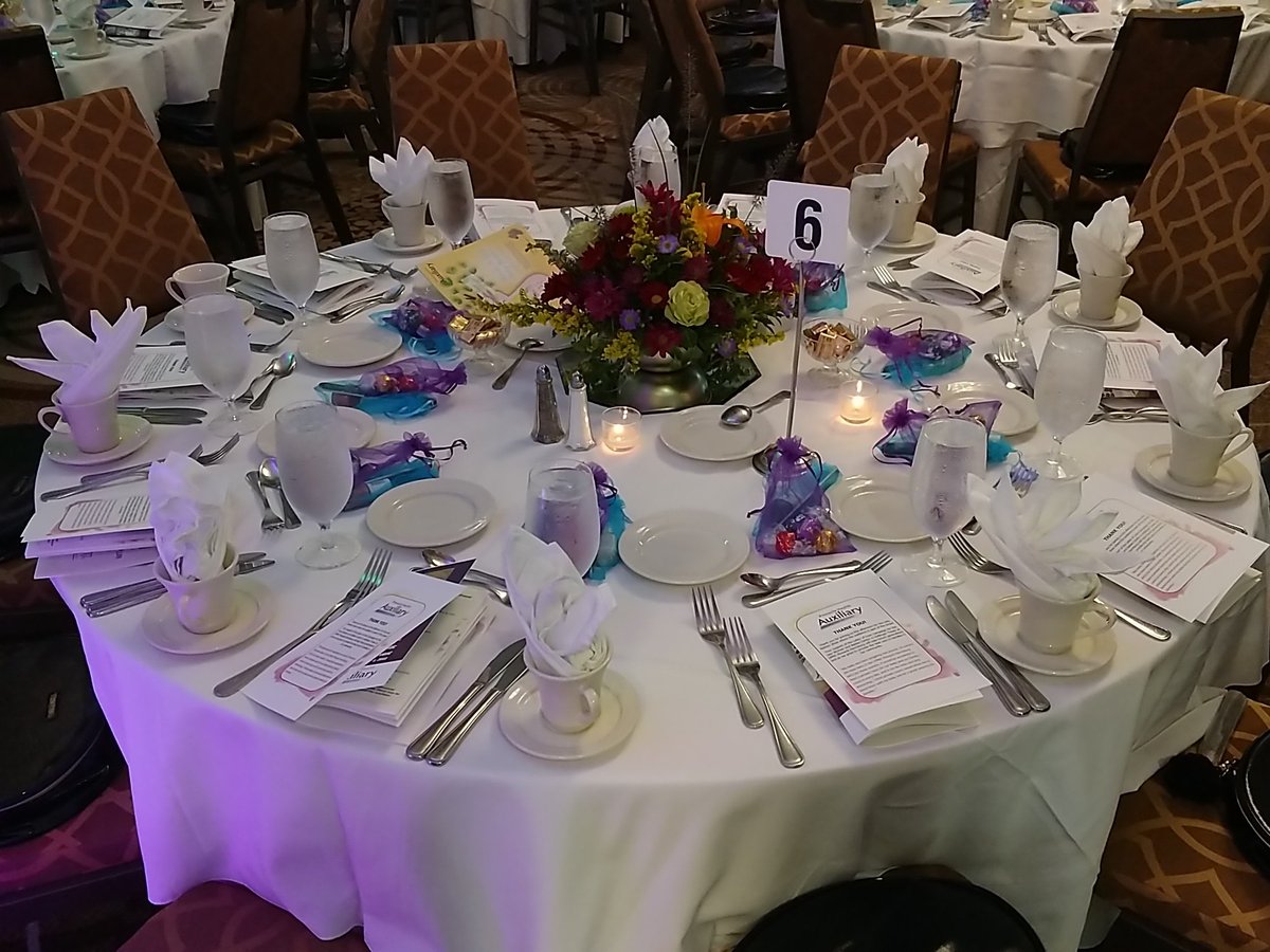 TheMagster93's tweet photo. Tables are set, everyone ready to have a great time at this year's fashion event? #phafe18 https://t.co/YhSSCGUiqQ