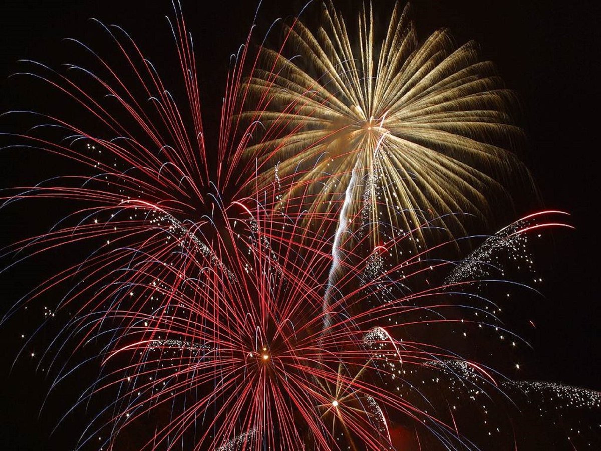 ShanlyFnd's tweet photo. We're delighted to be supporting @BeaconsfieldRT's firework event this Saturday at Beaconsfield Rugby Club. To purchase tickets visit https://t.co/xyjpwraipU https://t.co/dEubRxuB5n