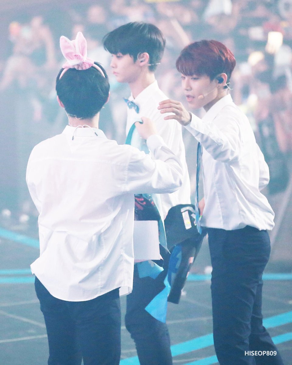 akuoyongg's tweet photo. #happyjinseobday
#jinseob
#chamseob
#parkwoojin
#ahnhyeongseob https://t.co/ixJDYR0Kct