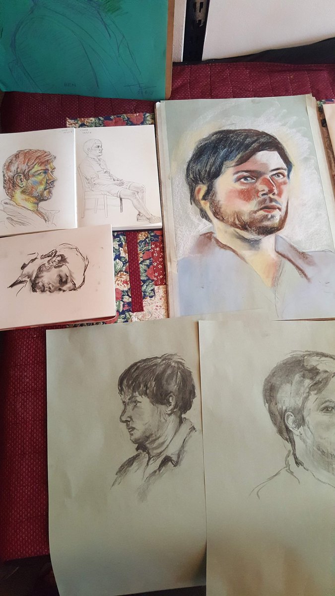 Our #portrait #session is on this evening @ #whitnash #sportsandsocial #club 6.15—8.30pm materials provided #noneedtobook £12 #leamingtonspa #loveleam #drawing #creative #warwickshire #artists #painting