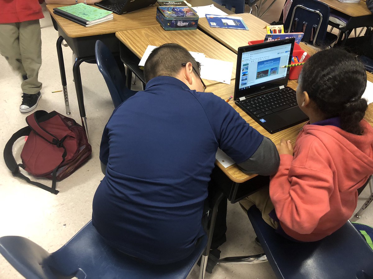 We are having an awesome time using <a href="/Google/">Google</a> slides to collaborate in Ms. Sowell <a href="/shae5033/">QueenieSowell</a> ELA class @SVicGlass <a href="/AStarJones1/">A’Star Jones</a> @reedallin