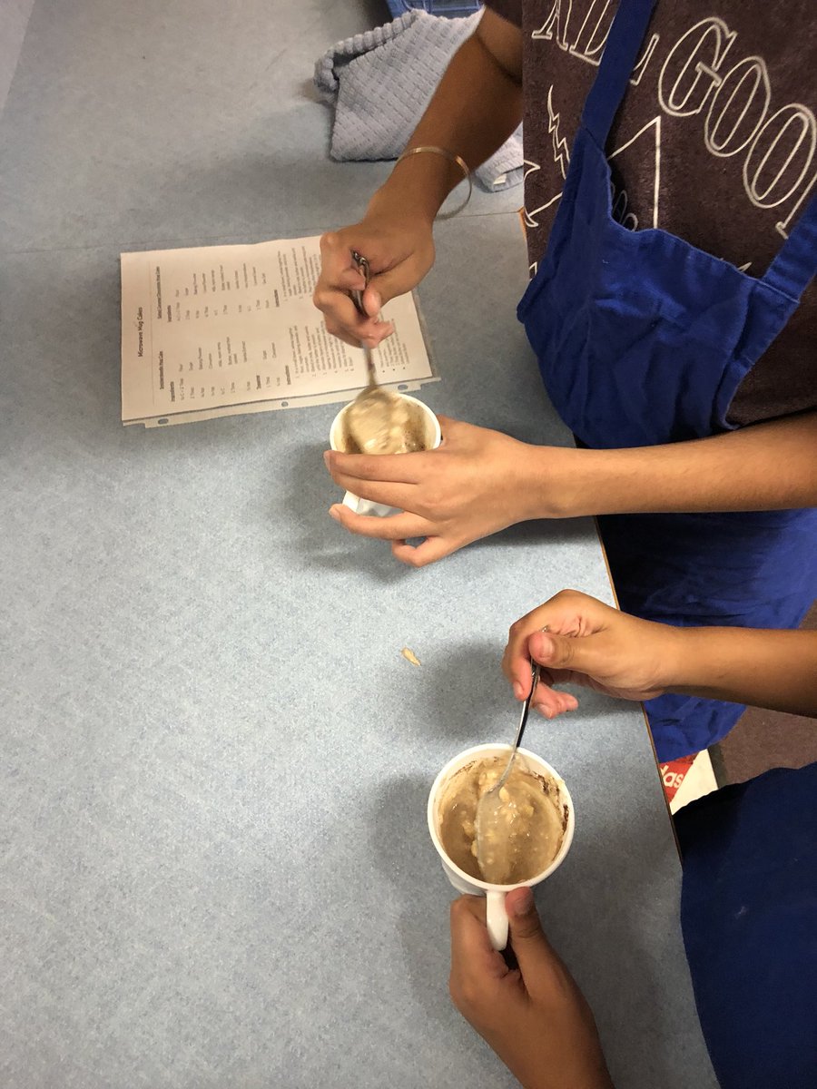 MrsH_Hurricanes's tweet photo. Ss practicing their measurement skills by making either Snickerdoodle or Salted Caramel Chocolate mug cakes.
@HPMS_Official #hpmsfacs https://t.co/TRRjGojr7y