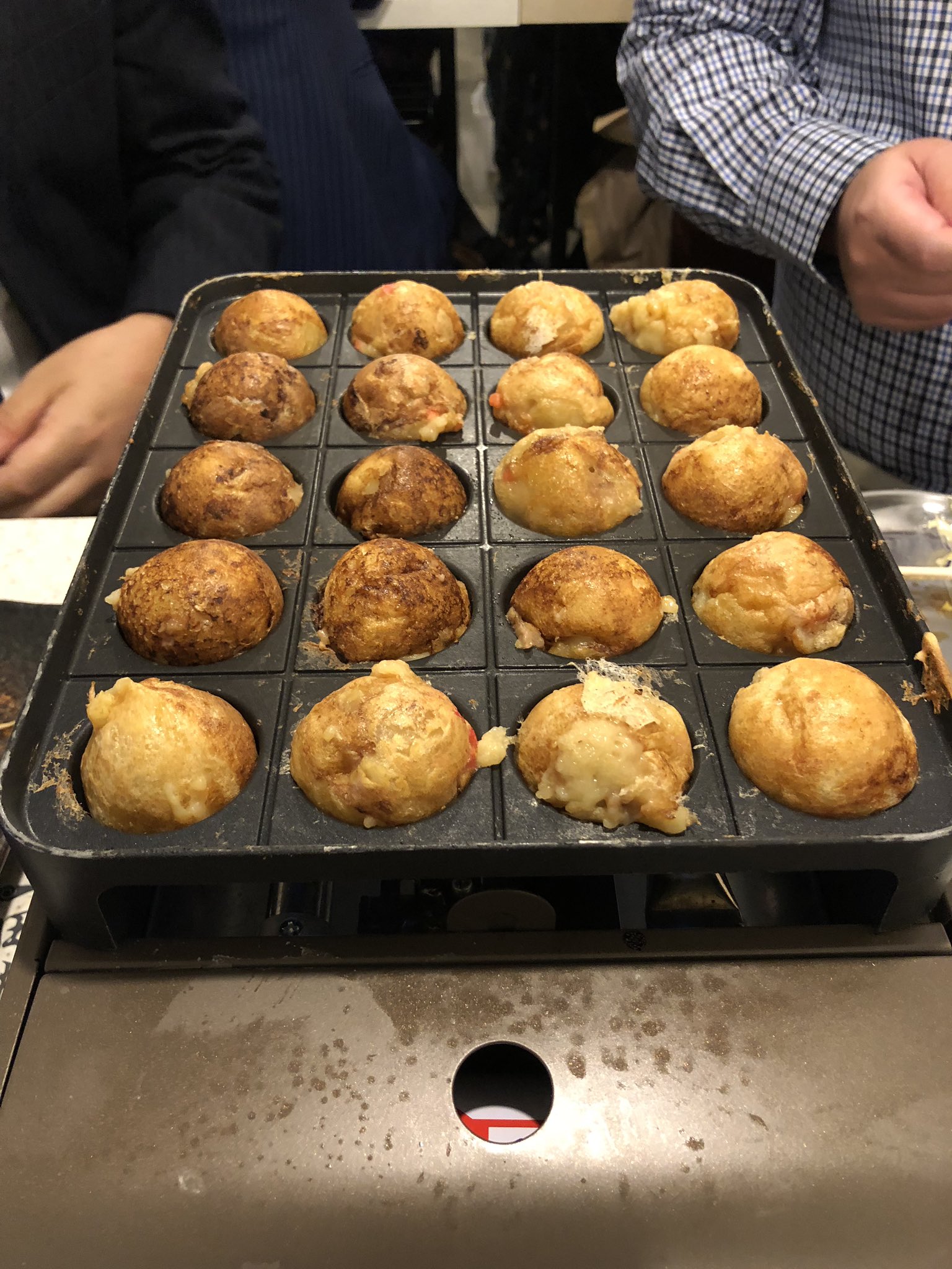 Hinasoyo そんでもって 串カツ 田中 の締めは たこ焼き T Co Ug4rugod1s Twitter