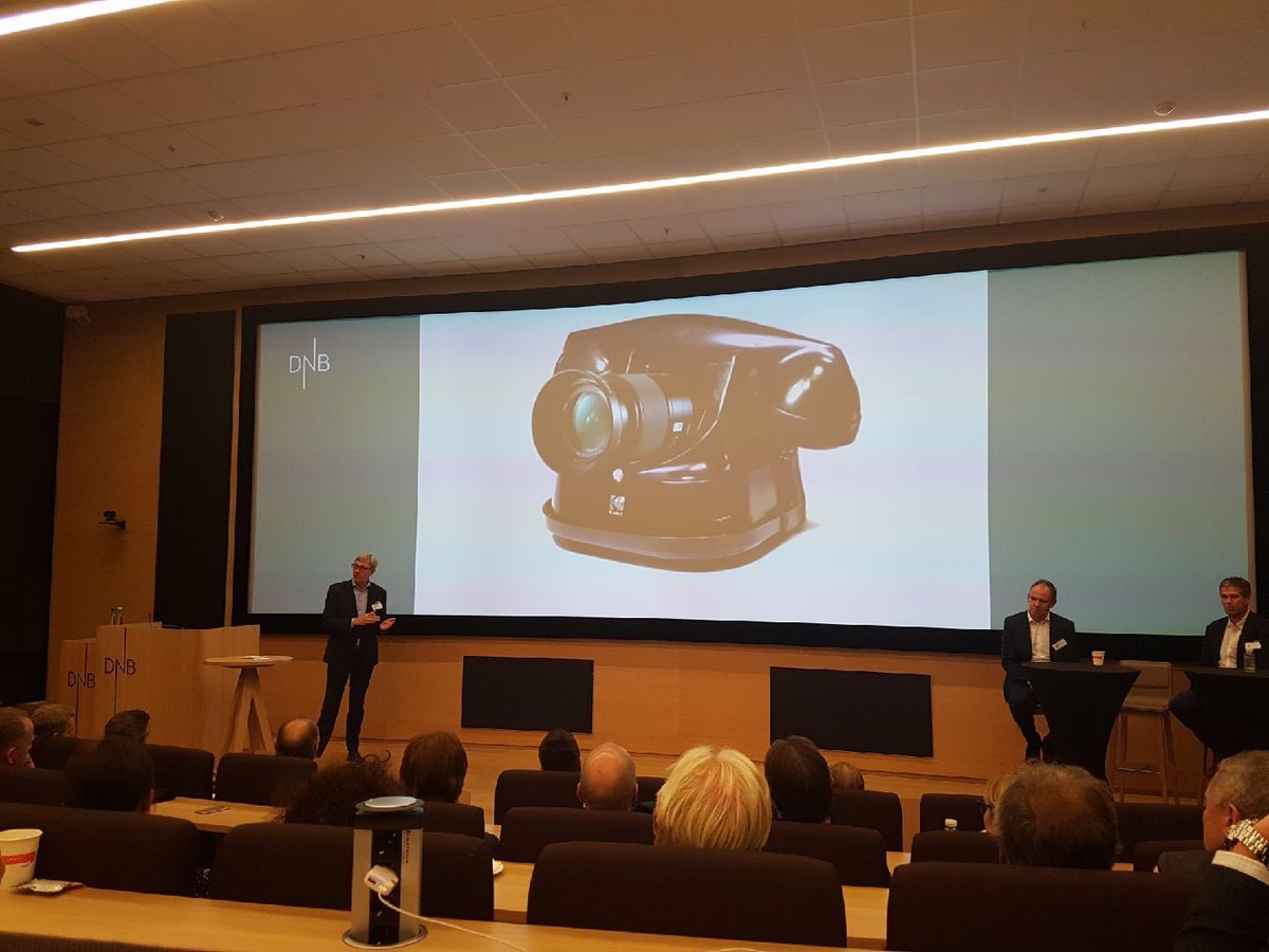 BG_Jessen's tweet photo. In action @dnb bilkonferanse https://t.co/NCV0cjYFmH