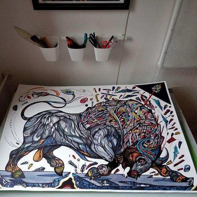 sculptoroflight's tweet photo. This bull is ready to fly 😤 🐂
.
#bullpainting #artsy #strong #bull #toros #artnews #artistlife #bullart #dailyart #toro #contemporaryart #miami #nyc #artvideo #artstagram #bulls #artistportfoliomagazine #drawing #sculptoroflight #markogavrilovic #art… https://t.co/VDtLnfz3bT https://t.co/TJkWRVBcxR