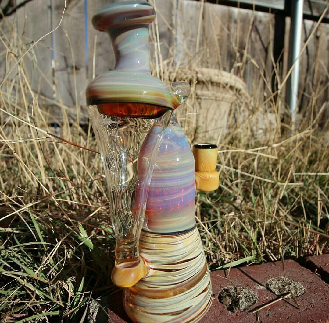 Brownglass_'s tweet photo. Biggest piece i ever made.... 14mm joint #cfl #chillum #brownglass #pipe #pipes #drys #hammer #hammers #bubbler #sherlock #bong #glass #boro #borosilicate #aquaazul #recycler #rosin #coldworked https://t.co/0jJv8bVz67