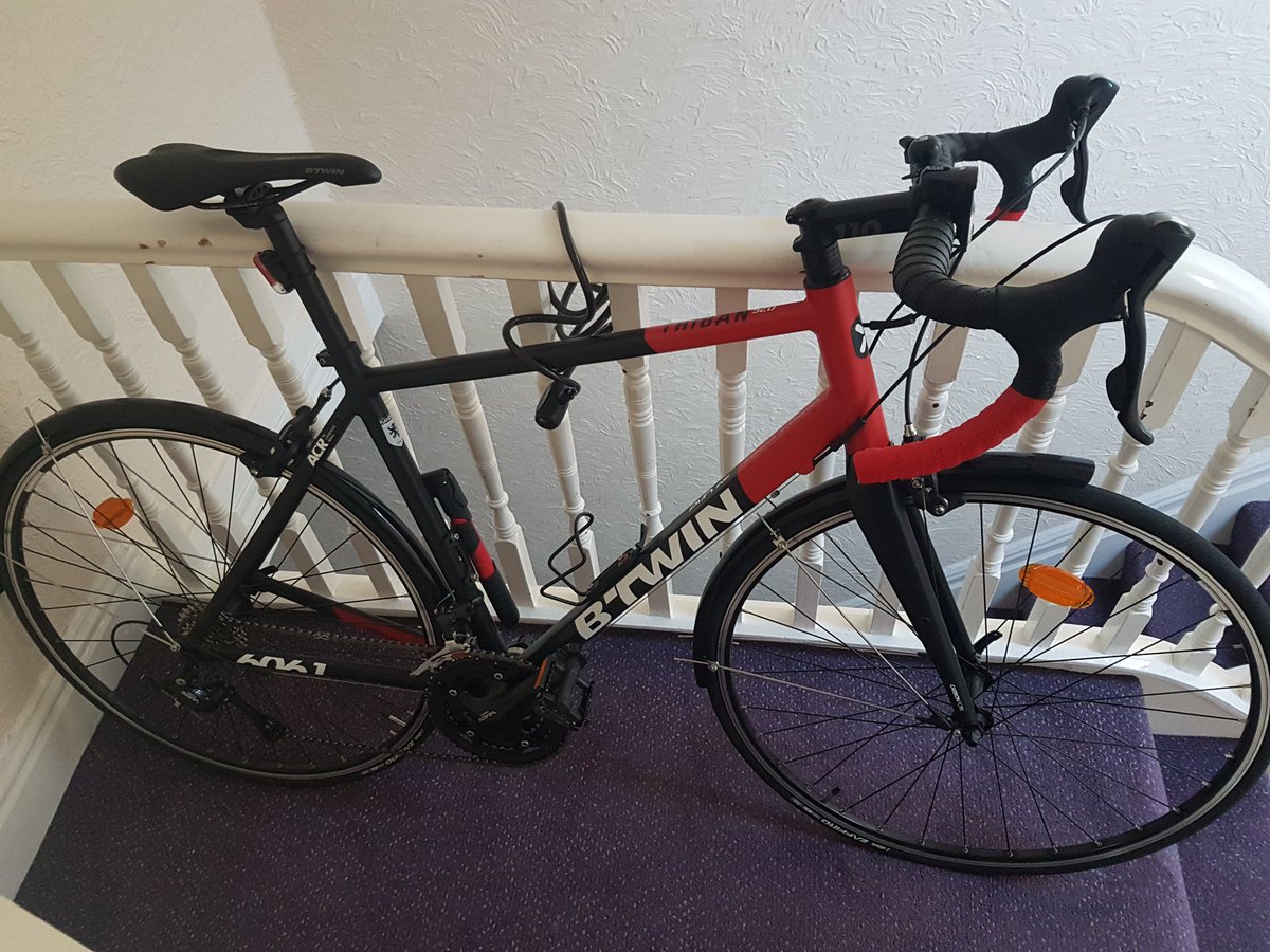 blucat650's tweet image. The bike&apos;s coming out tomorrow, after a few weeks of fast walking I&apos;m fit enough to ride it, feel much more mobile as have lost some weight.. time for a change, I think..
Circuit down to Starr Gate, round the airport &amp;amp; back, 30-45 mins, to be expanded on/varied #routinely