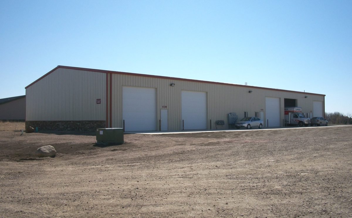 benderco's tweet photo. New listing: Clean flex space in the Hagedorn Industrial Park in Tea, SD
Contact @RobFagnan at 605-782-1672 to schedule a showing.
https://t.co/R4B7aZrgbp #WeOpenDoors https://t.co/U118KD4sqo