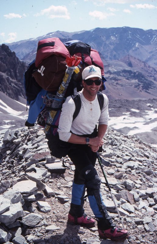 bightgear's tweet photo. Gettin' high and heavy on #Aconcagua in 1985. @peterwhittaker_rmi rolling into Camp 1 at 16,200' with just a bit of gear. #builtinthevertical #throwbackthursday #rmiexpeditions @RMIExpeditions https://t.co/7ziF5GDiqa