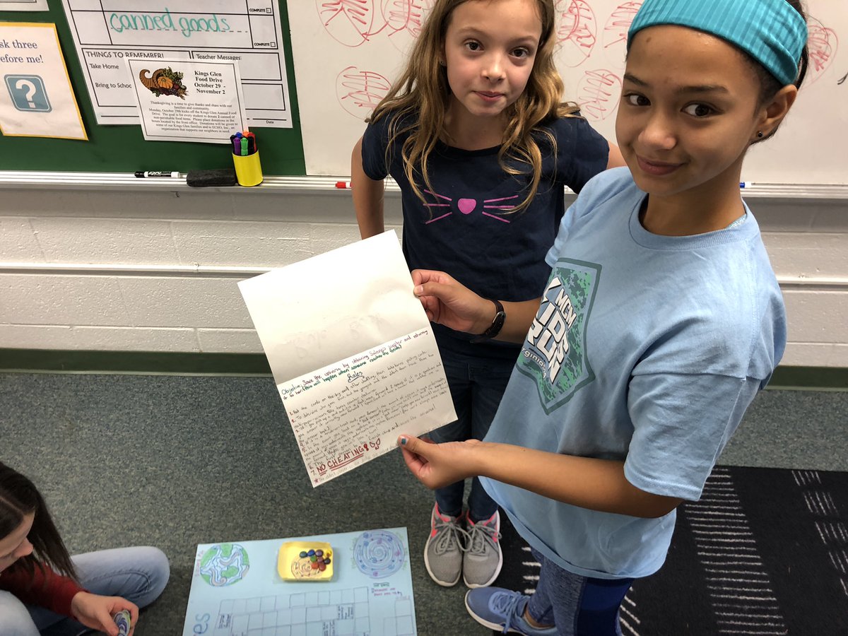 KingsGlenES's tweet image. Wind or weather on Mercury? Planet with rings? Temperature of Venus? Just some of the space questions created for these fun board games. #KGScience #KGFun