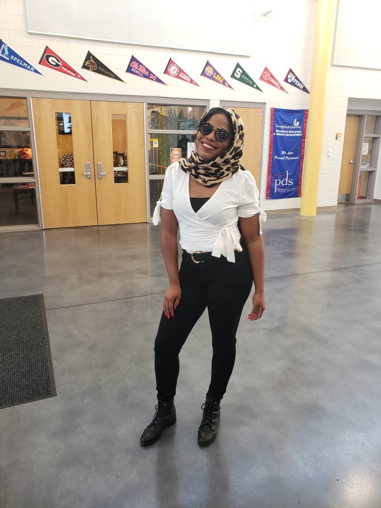 APSSylvanHills's tweet photo. HOMECOMING WEEK 2018!! #SylvanHC2K18 #HBCUDAY #MotownDay #SitcomDay #KrissKrossDay #SchoolSpiritDay ...
🖤💛🐻🖤💛
#aps #sylvanhills #goldenbears #homecoming2018 #middleschool https://t.co/9sDpbv6tXT