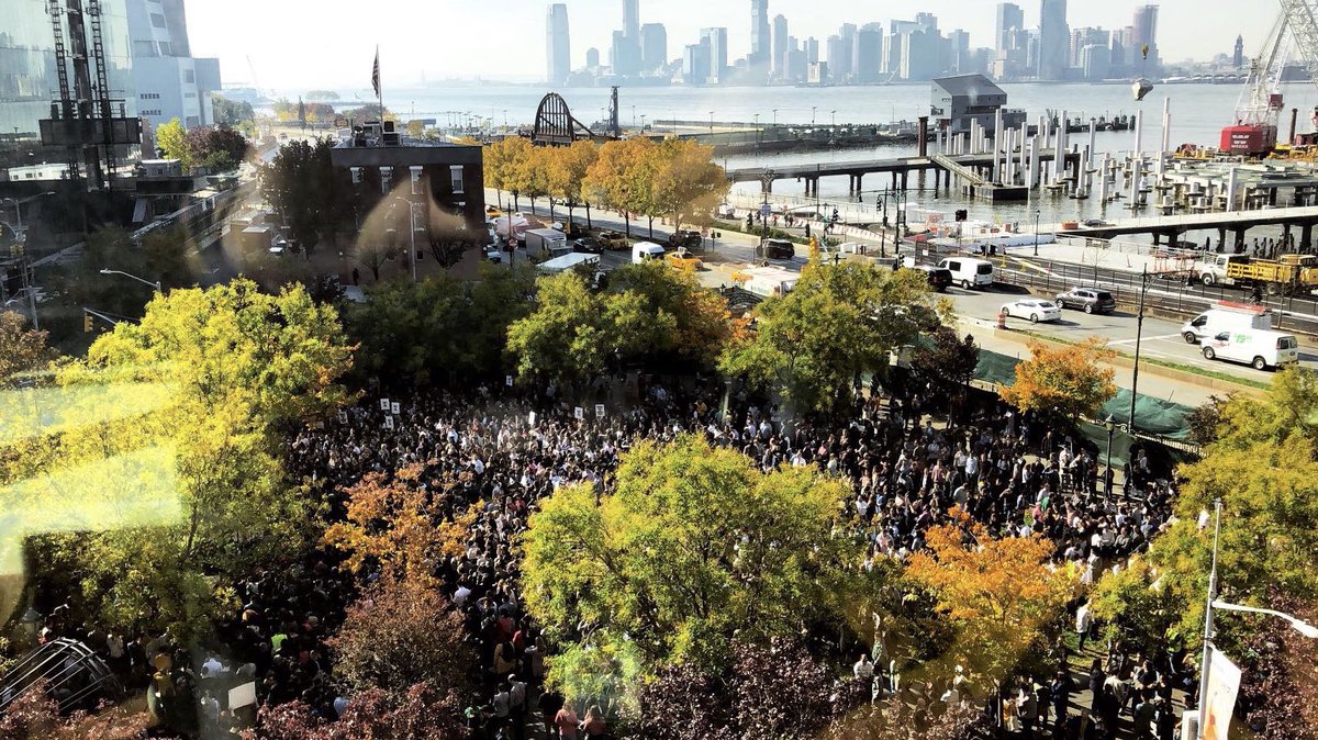 skim287's tweet image. Proud to participate in the #GoogleWalkout in solidarity with my colleagues, demanding change #timesup