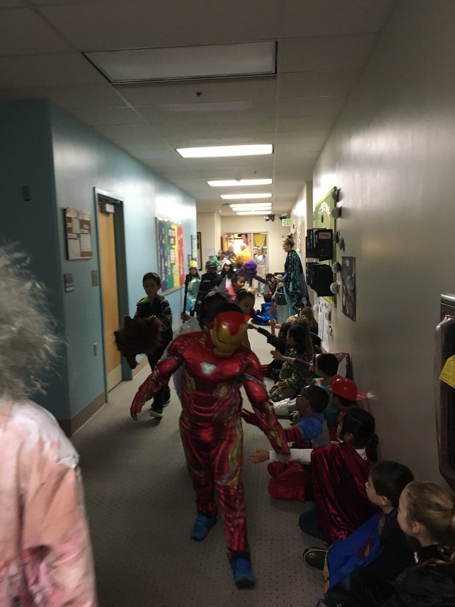 LaddLeopards's tweet photo. Fun costume parade at Ladd! #LaddLeopardsAK https://t.co/XCfSqOUguL