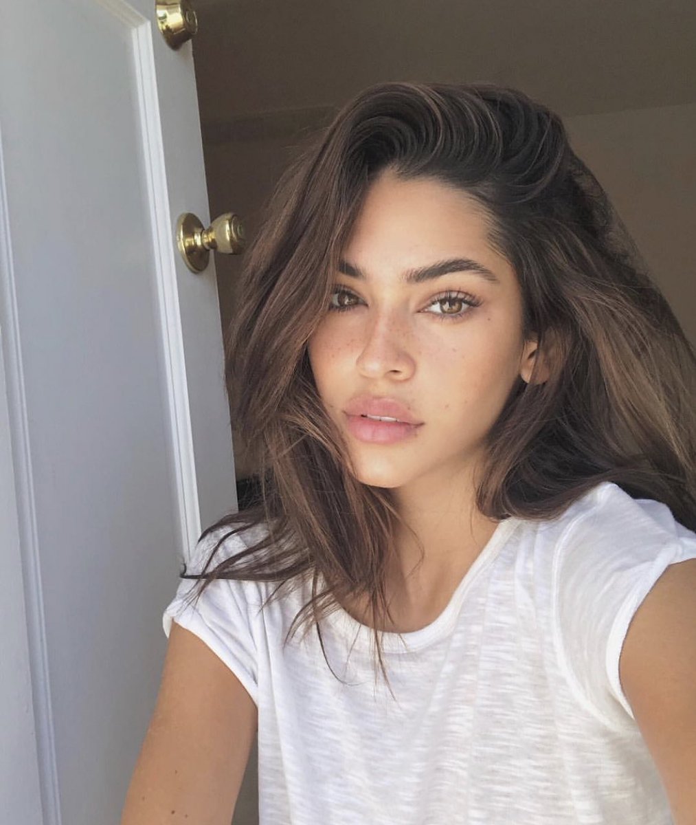 bipolar bitch (@givenchymoods) on Twitter photo 